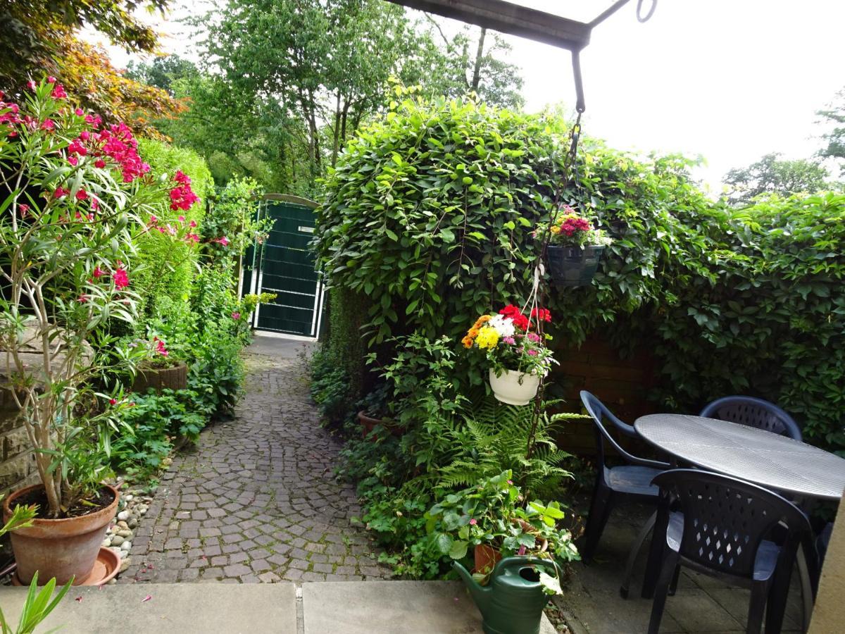 Ferienwohnung Im Gruenen Mit Balkon Herdecke Exteriér fotografie